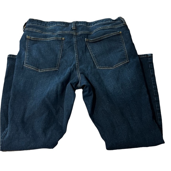 Universal thread - Picture 2 of 3